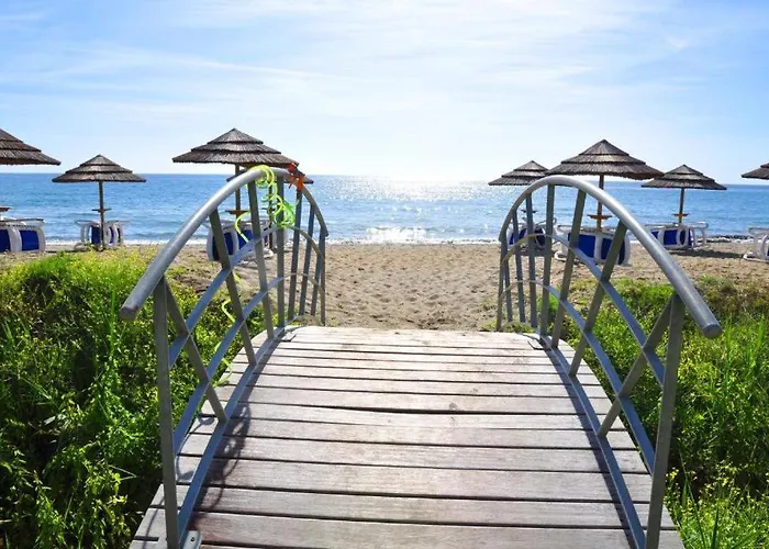 Dans Avec Piscine Et Privees Apartment