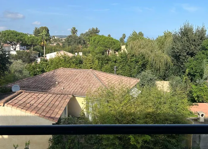 Apartment Dans Avec Piscine Et Privees