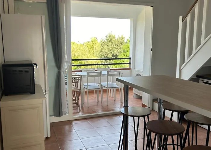 Apartment Dans Avec Piscine Et Privees